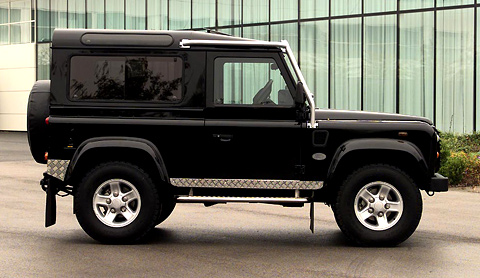 Land Rover Defender 90