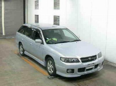 Nissan Avenir